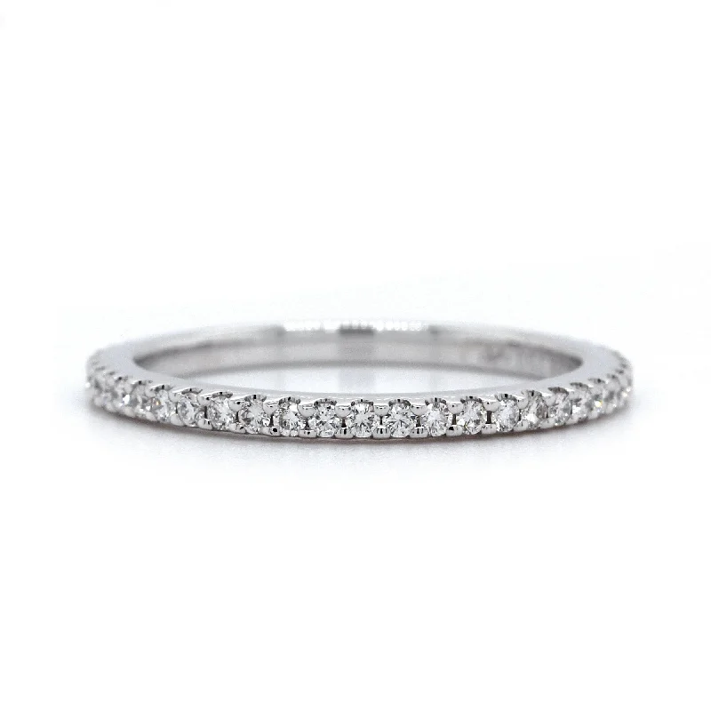 18K White Gold Shared Prong Diamond Band