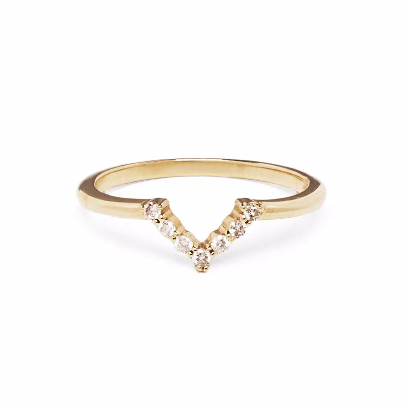 MINI CHEVRON RING | 14K GOLD & WHITE DIAMONDS