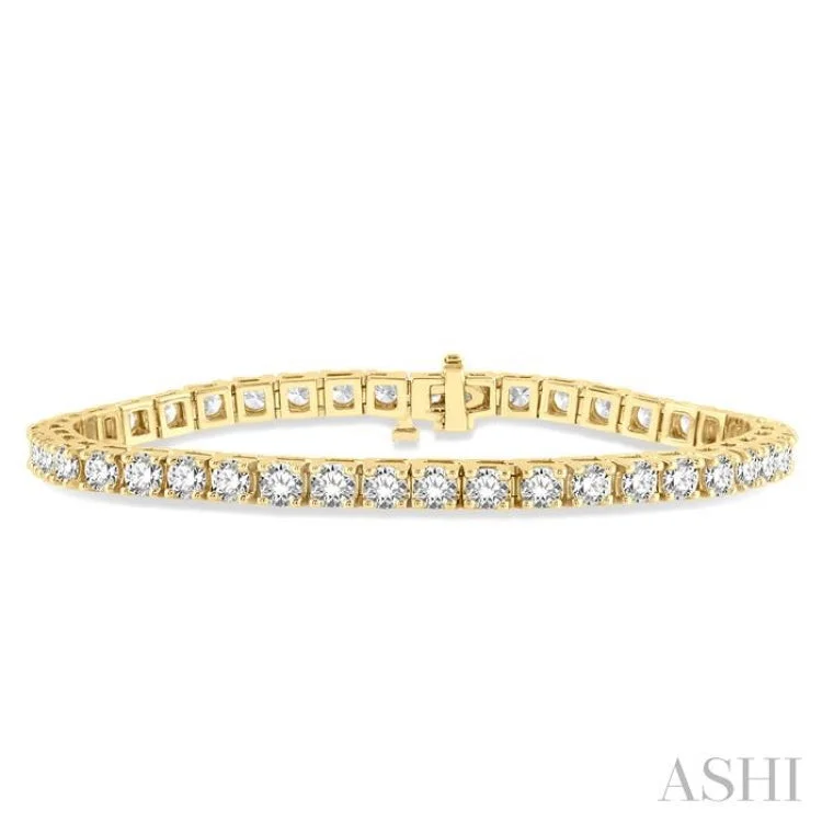 8 Ctw Square Shape Round Cut Diamond Tennis Bracelet in 14K Yellow Gold