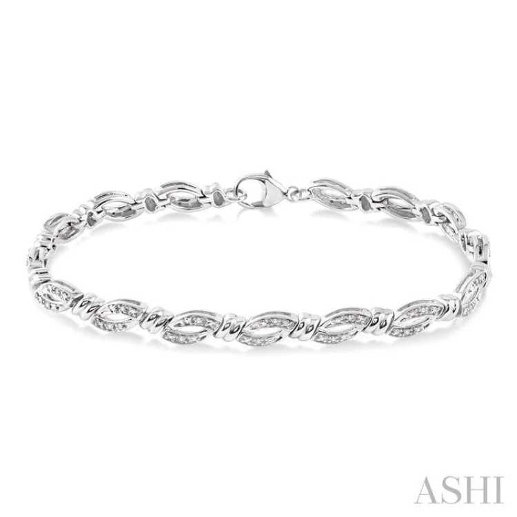 1/6 Ctw Knot Shape Single Cut Diamond Bracelet in Sterling Silver