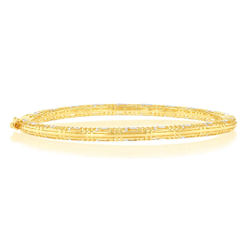 9ct Yellow Gold Textured Round Hinged Bangle